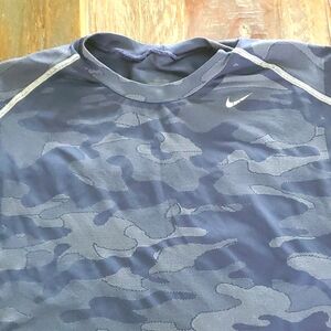 Mens NikeFit Shirt